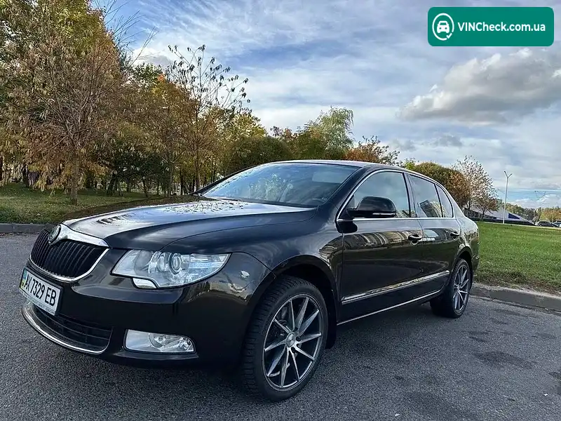 Skoda Superb 2013, фото з оголошення 1 з 11, VIN TMBAB43T6DB300633
