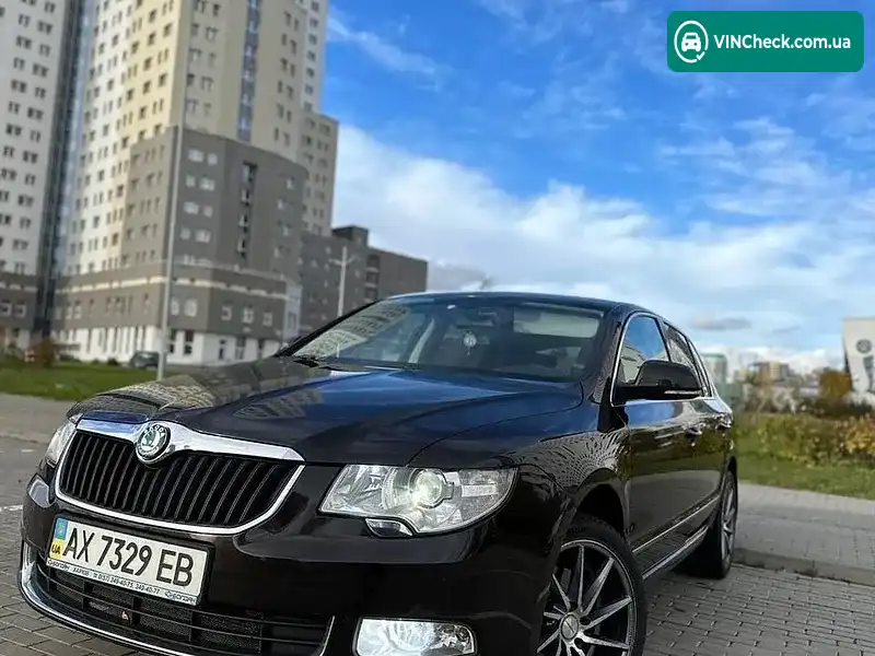 Skoda Superb 2013, фото з оголошення 2 з 11, VIN TMBAB43T6DB300633