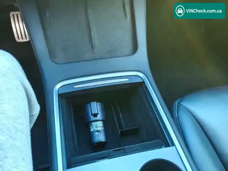 Tesla Model 3 2021, фото з оголошення 2 з 21, VIN 5YJ3E1EC5MF925422