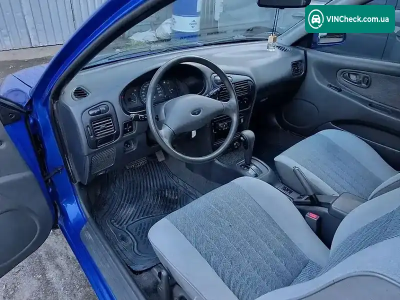 Mitsubishi Colt 1993, фото з оголошення 2 з 10, VIN JMBMNCA1APU505827