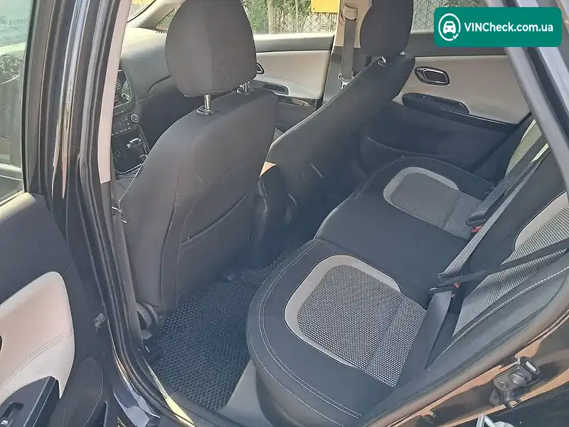 Kia Ceed 2013, фото з оголошення 2 з 20, VIN U5YHN816BDL046739
