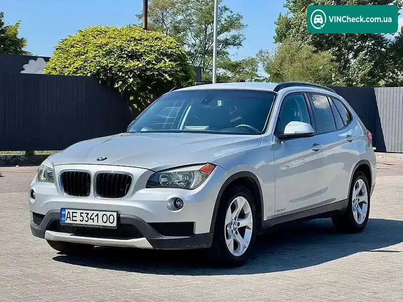 BMW X1 2013, фото з оголошення 1 з 20, VIN WBAVM1C50EVW49389
