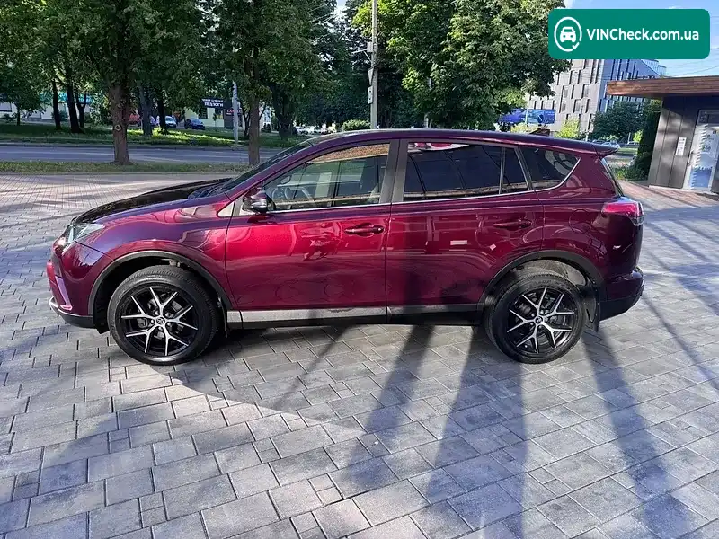 Toyota RAV4 2017, фото з оголошення 2 з 20, VIN JTMRBREV00D088714