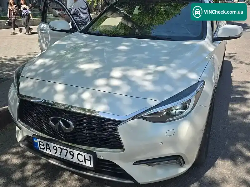 Infiniti Q30 2016, фото з оголошення 1 з 5, VIN SJKDCNH15U1017363