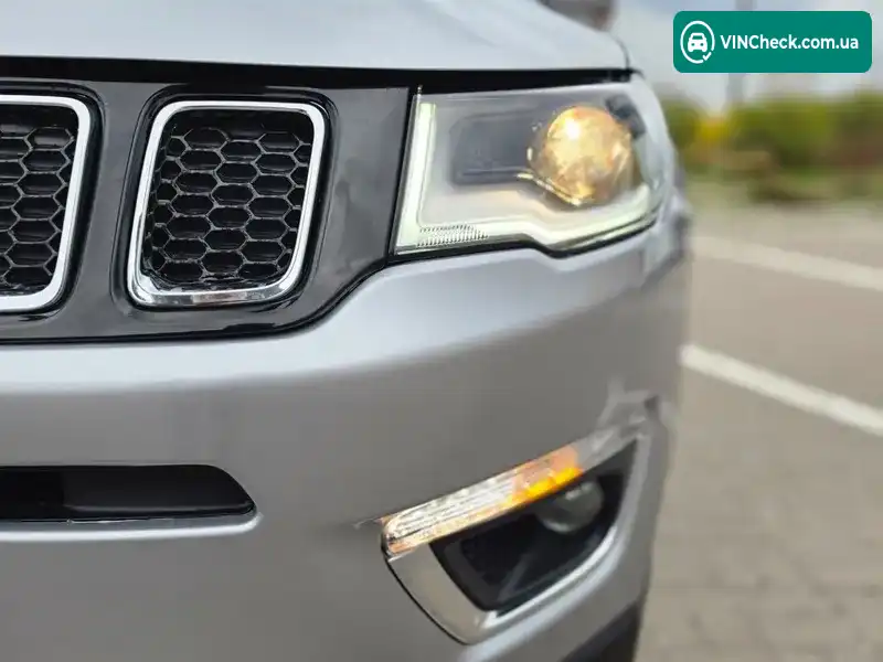 Jeep Compass 2018, фото з оголошення 2 з 20, VIN 3C4NJDCB2JT290947