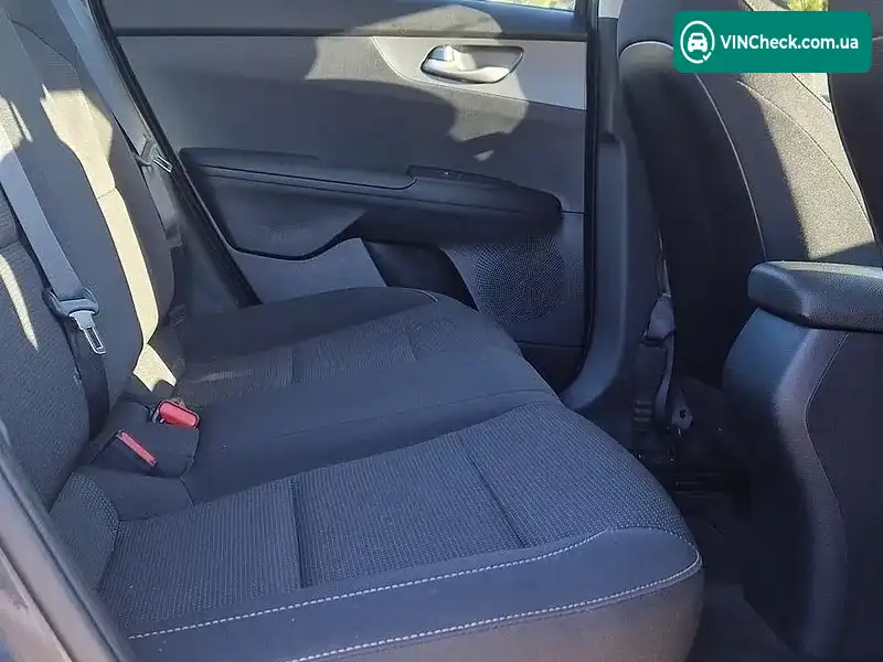 Kia Forte 2019, фото з оголошення 2 з 20, VIN 3KPF24AD8LE155176