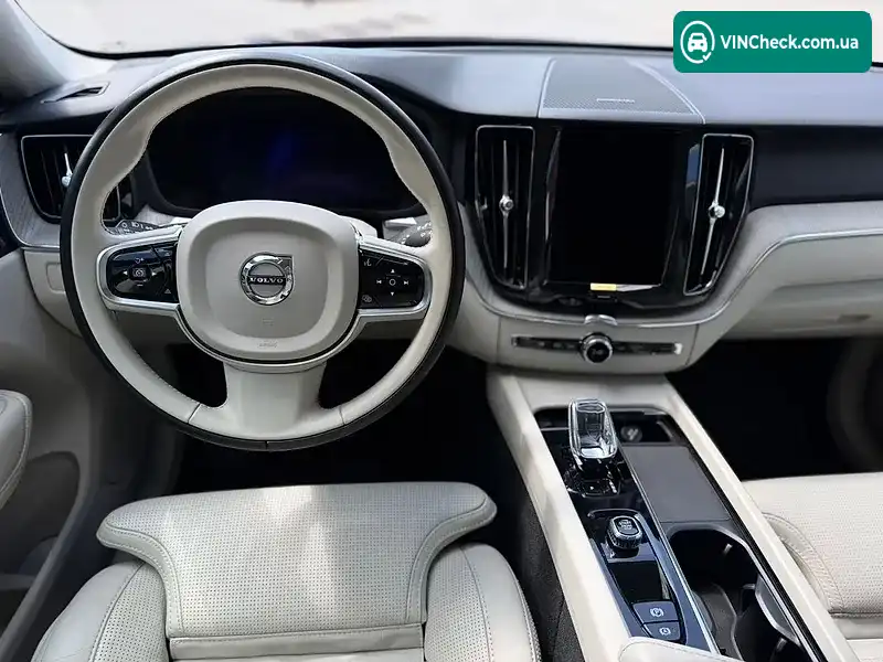 Volvo XC60 2023, фото з оголошення 2 з 20, VIN YV1UZK5V2P1323147