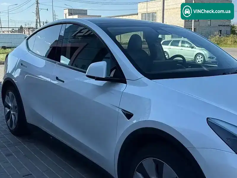 Tesla Model Y 2023, фото з оголошення 2 з 20, VIN LRWYGDEE9PC005861