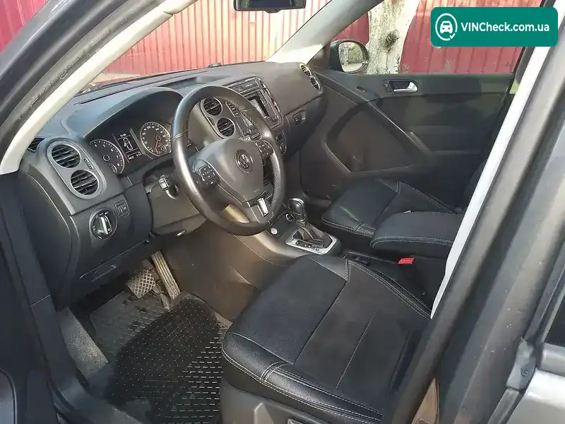 Volkswagen Tiguan 2016, фото з оголошення 2 з 10, VIN WVGJV7AX8GW613920