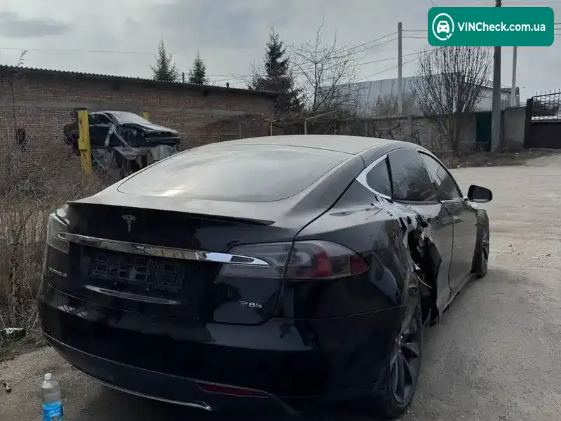Tesla Model S 2013, фото з оголошення 1 з 8, VIN 5YJSA1DP6DFP14743