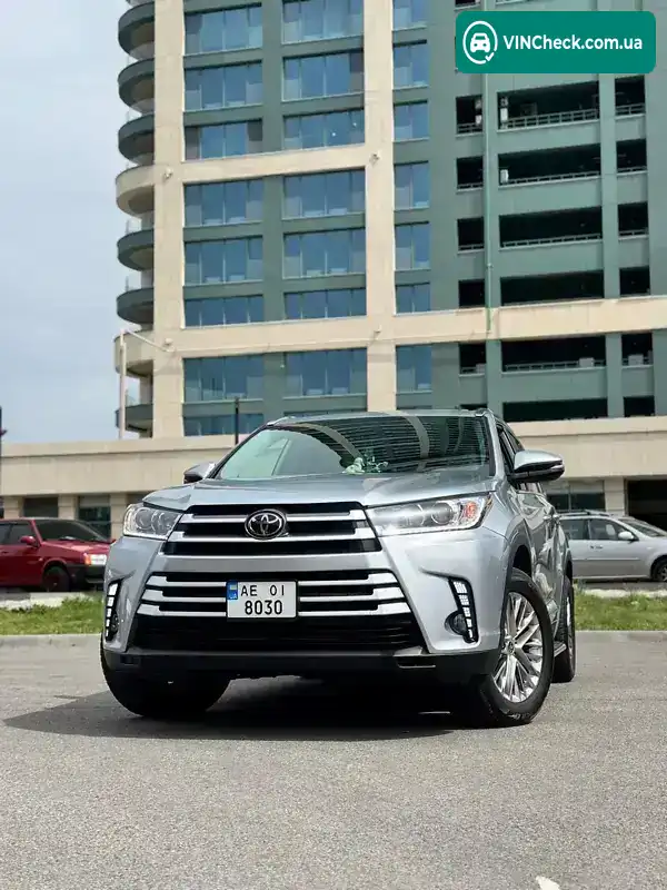 Toyota Highlander 2018, фото з оголошення 2 з 21, VIN 5TDJZRFH4JS544253