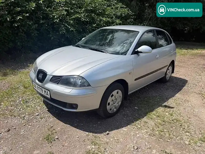 SEAT Ibiza 2004, фото з оголошення 2 з 20, VIN VSSZZZ6LZ5R094961