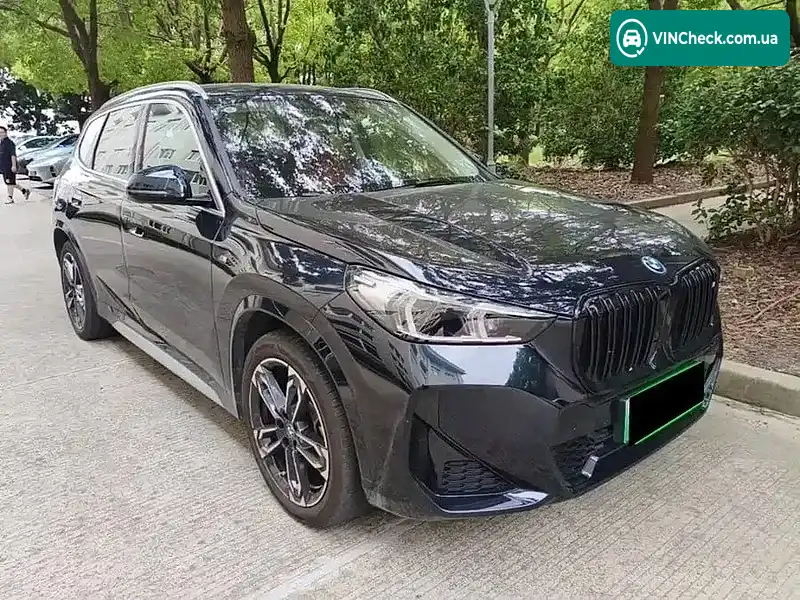BMW iX1 2024, фото з оголошення 2 з 8, VIN LBV51FX05RM717118