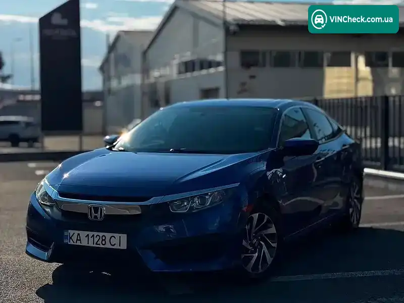 Honda Civic 2018, фото з оголошення 1 з 12, VIN 2HGFC2F73JH590016