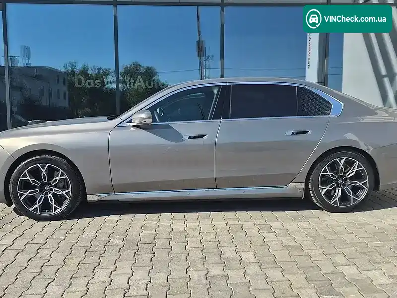 BMW i7 2024, фото з оголошення 2 з 20, VIN WBY51EJ0X0CS81719