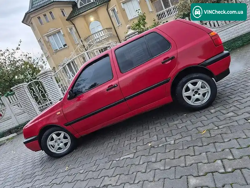 Volkswagen Golf 1992, фото з оголошення 2 з 20, VIN WVWZZZ1HZNW229254