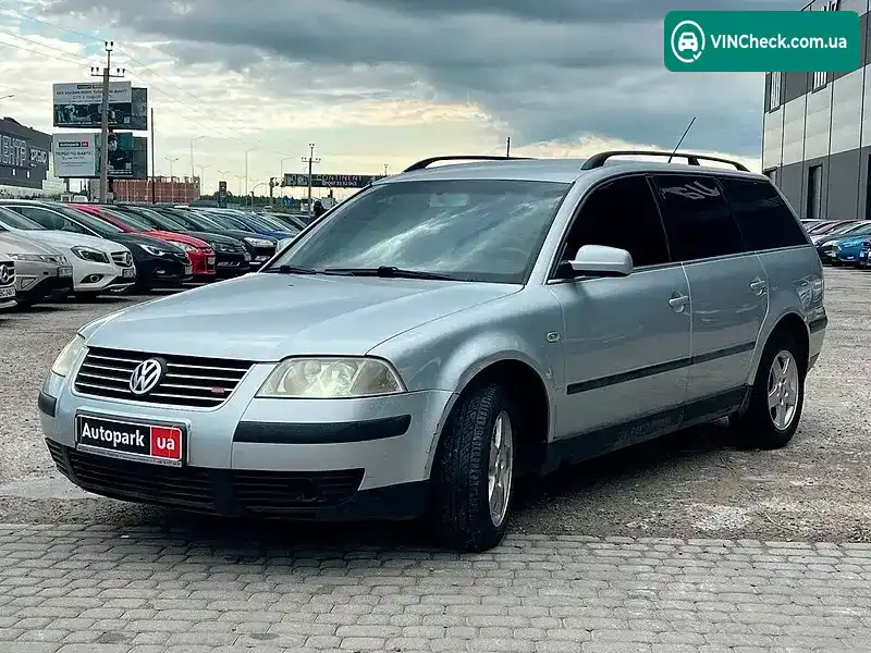 Volkswagen Passat 2000, фото з оголошення 1 з 20, VIN WVWZZZ3BZ1E109579