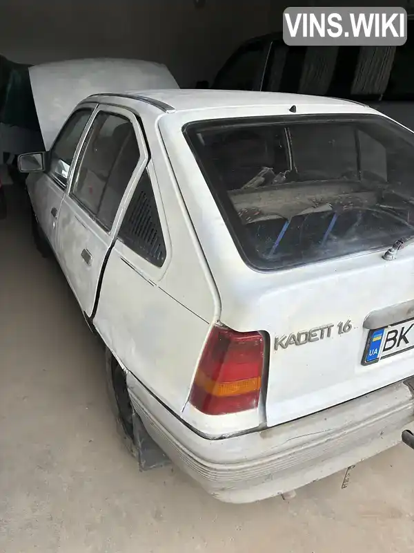 Opel Kadett 1985, фото з оголошення 2 з 8, VIN W0L000034G5029609