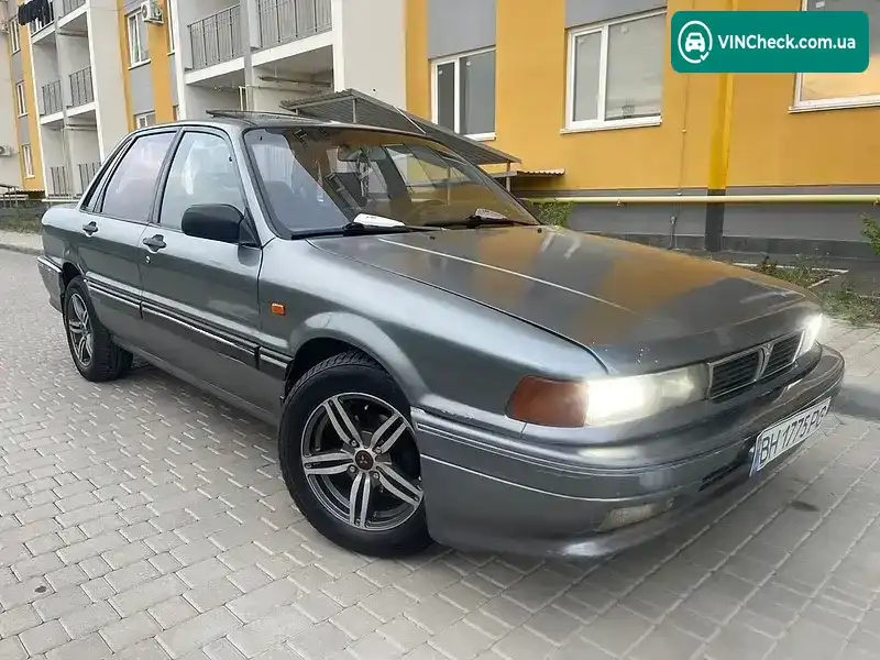 Mitsubishi Galant 1992, фото з оголошення 1 з 18, VIN JMBSNE32ANZ501766