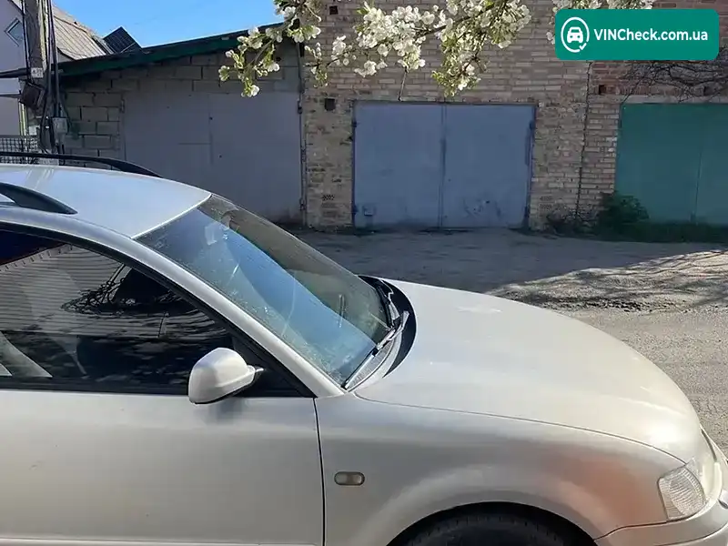 Volkswagen Passat 1999, фото з оголошення 2 з 8, VIN WVWZZZ3BZXE057782