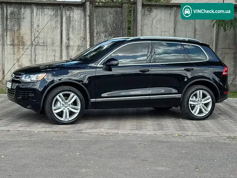 Volkswagen Touareg 2013, фото з оголошення 2 з 20, VIN WVGEP9BP7DD011748