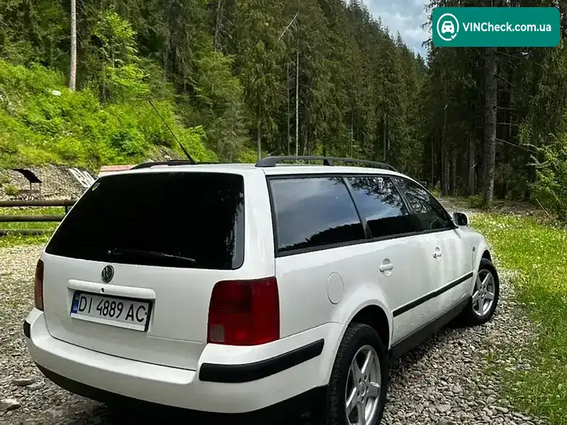 Volkswagen Passat 1998, фото з оголошення 2 з 10, VIN WVWZZZ3BZXE066286
