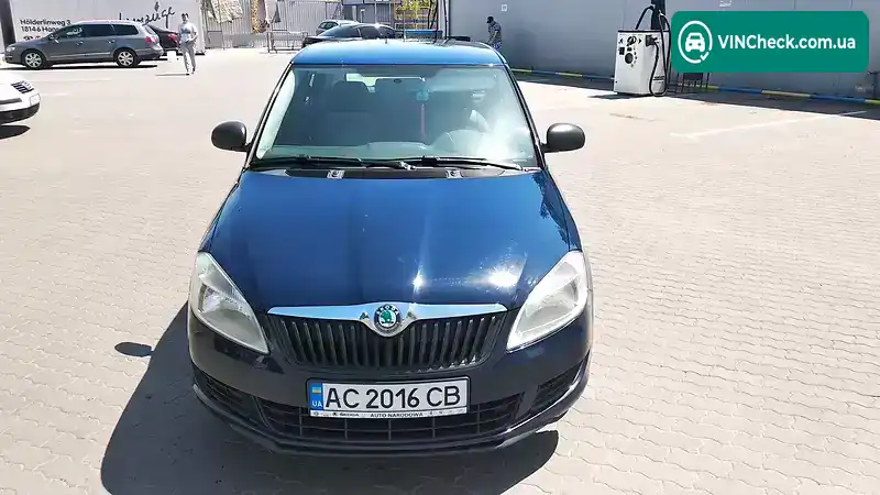 Skoda Fabia 2012, фото з оголошення 2 з 8, VIN TMBJS25J5C3172345