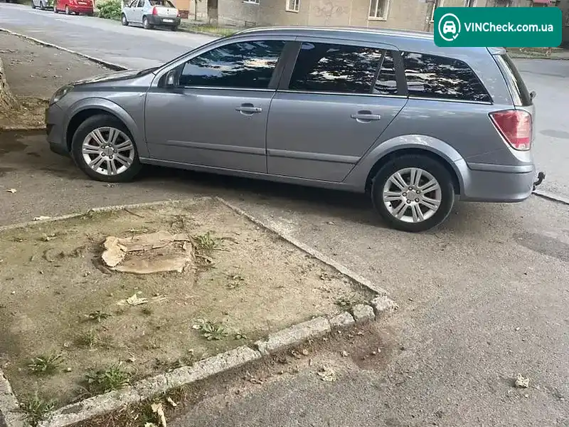 Opel Astra 2009, фото з оголошення 2 з 20, VIN W0L0AHL3592096536