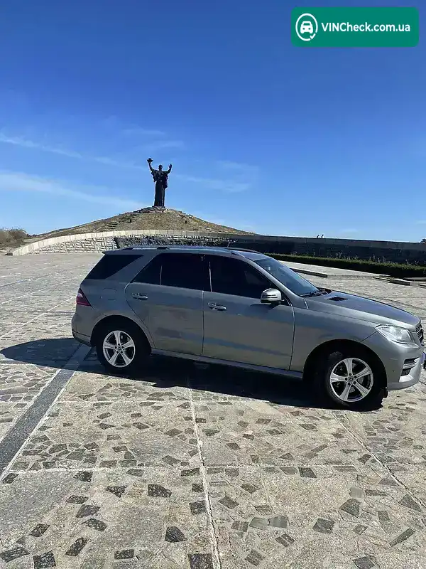 Mercedes-Benz M-Class 2014, фото з оголошення 2 з 19, VIN WDC1660041A442118