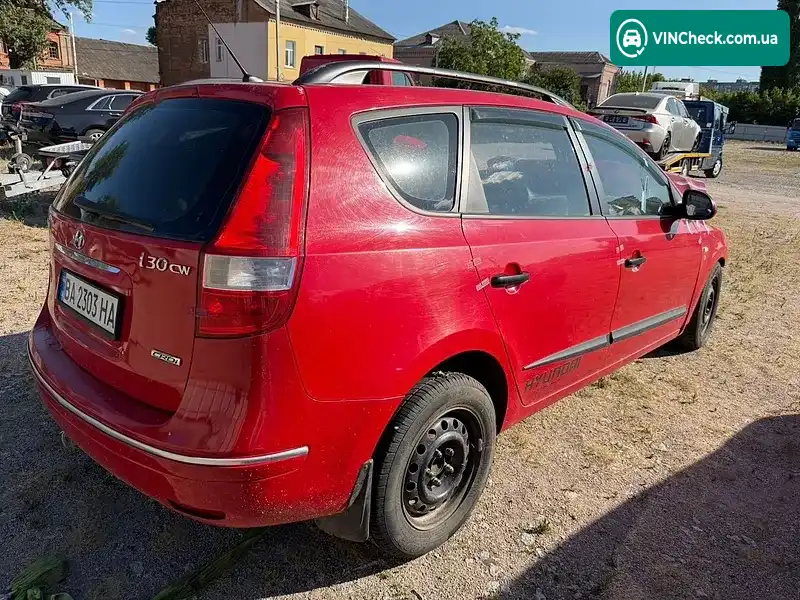 Hyundai i30 2008, фото з оголошення 2 з 13, VIN KMHDB81TP8U002676