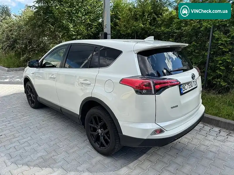 Toyota RAV4 2018, фото з оголошення 2 з 11, VIN JTMWRREV20D084341