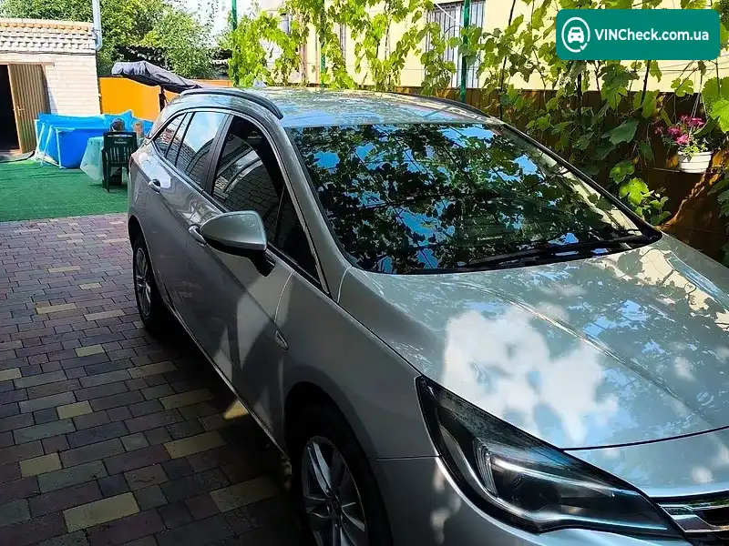 Opel Astra 2017, фото з оголошення 2 з 11, VIN W0VBD8EK9J8014283