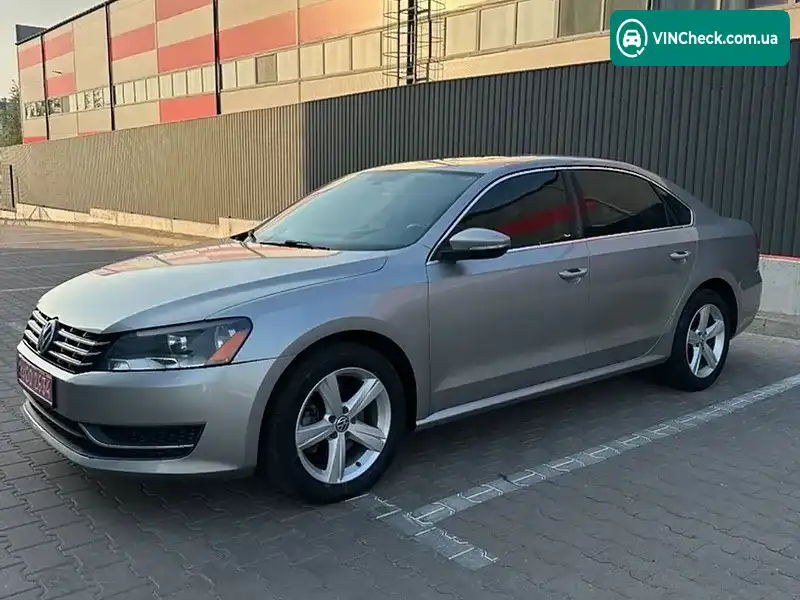 Volkswagen Passat 2012, фото з оголошення 2 з 10, VIN 1VWBN7A38CC065044
