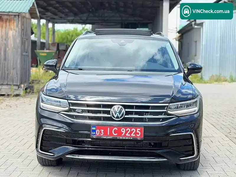 Volkswagen Tiguan 2021, фото з оголошення 2 з 20, VIN 3VV2B7AX5NM010648
