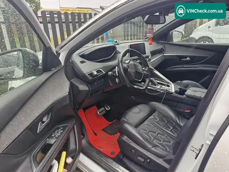 Peugeot 5008 2018, фото з оголошення 2 з 10, VIN VF3MCBHXWJL007780