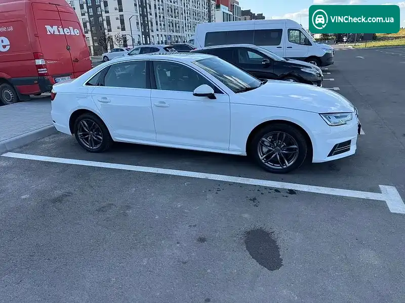 Audi A4 2017, фото з оголошення 2 з 15, VIN WAUBNAF48JA111687