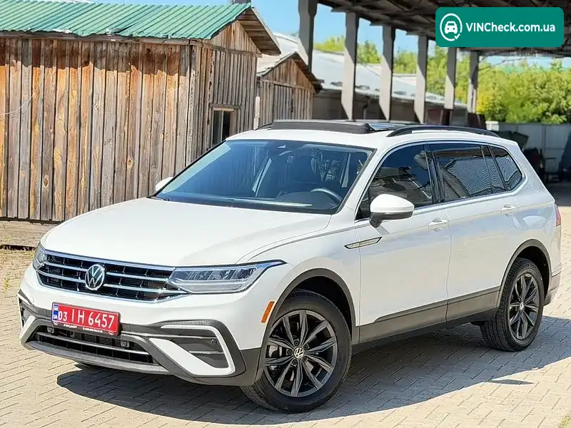 Volkswagen Tiguan 2021, фото з оголошення 1 з 20, VIN 3VV2B7AX2NM010378