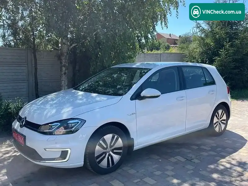 Volkswagen e-Golf 2018, фото з оголошення 2 з 20, VIN WVWZZZAUZK8900647
