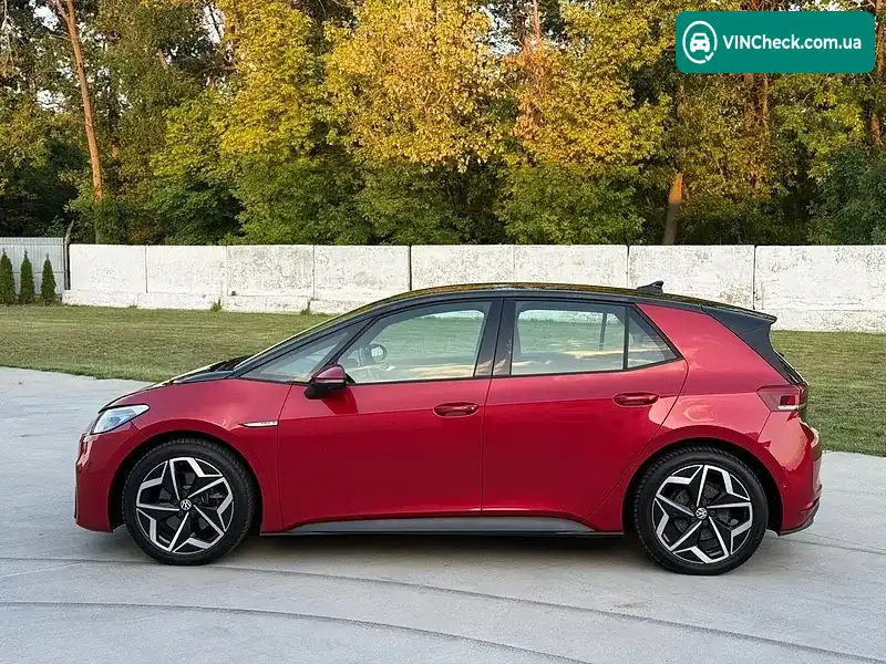 Volkswagen ID.3 2023, фото з оголошення 1 з 20, VIN WVWZZZE1ZPP032784