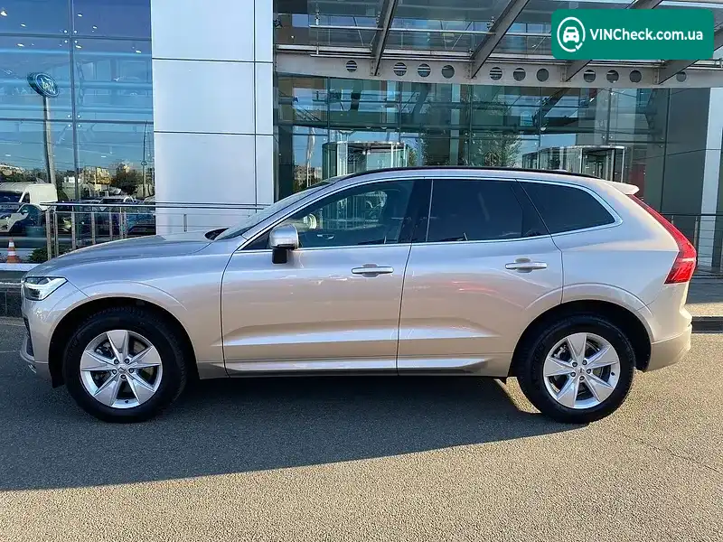 Volvo XC60 2023, фото з оголошення 2 з 20, VIN YV1UZK5V8R1745135