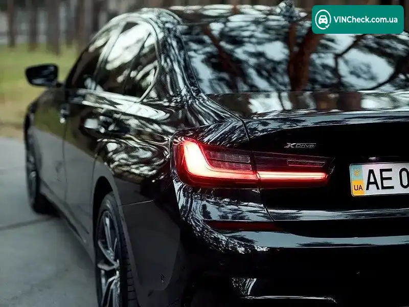 BMW 3 Series 2022, фото з оголошення 2 з 20, VIN 3MW5R7J09N8C60863