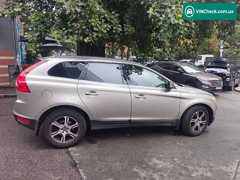 Volvo XC60 2013, фото з оголошення 2 з 6, VIN YV1DZ8256D2433868
