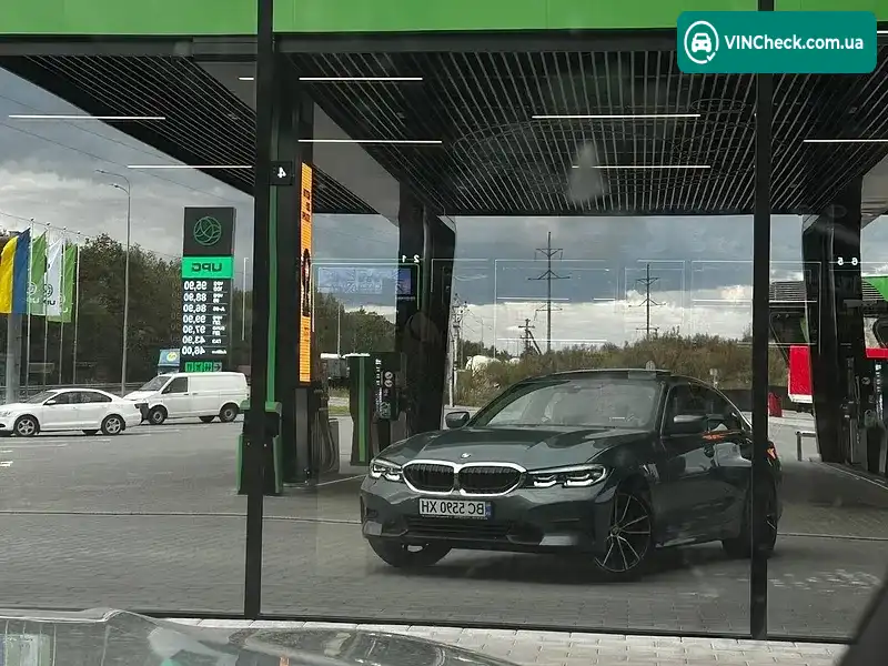 BMW 3 Series 2020, фото з оголошення 1 з 20, VIN 3MW5R1J07M8B73717
