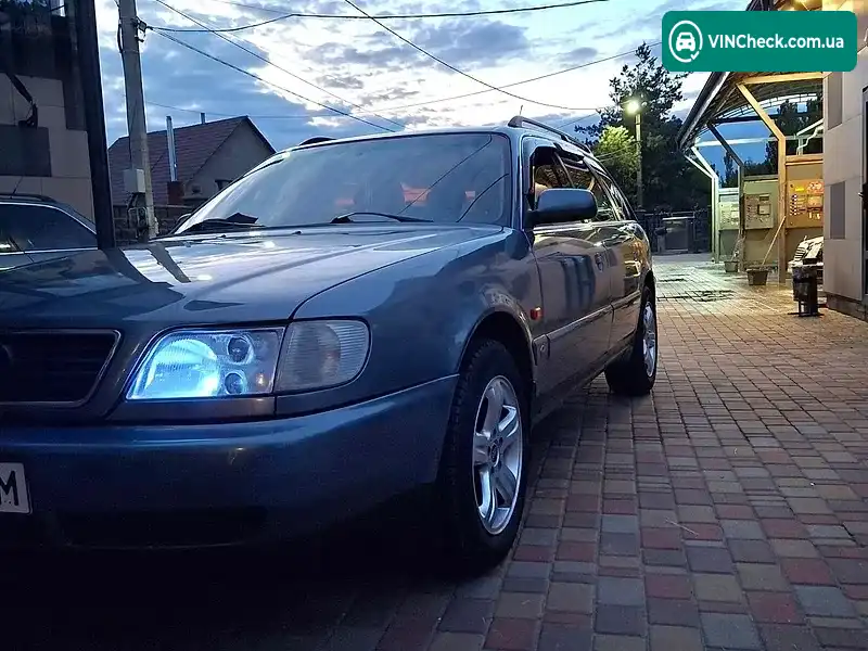 Фото автомобіля