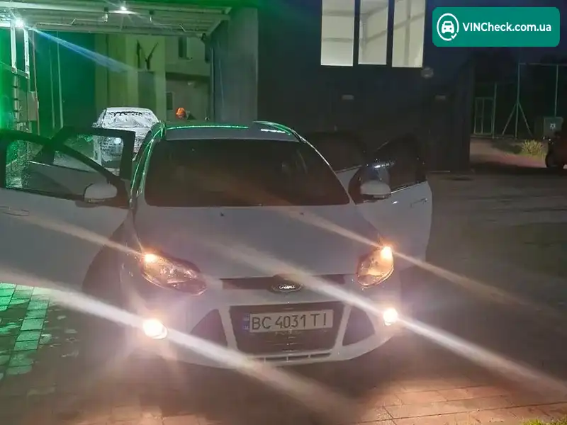 Ford Focus 2013, фото з оголошення 2 з 7, VIN WF0LXXGCBLDK03140