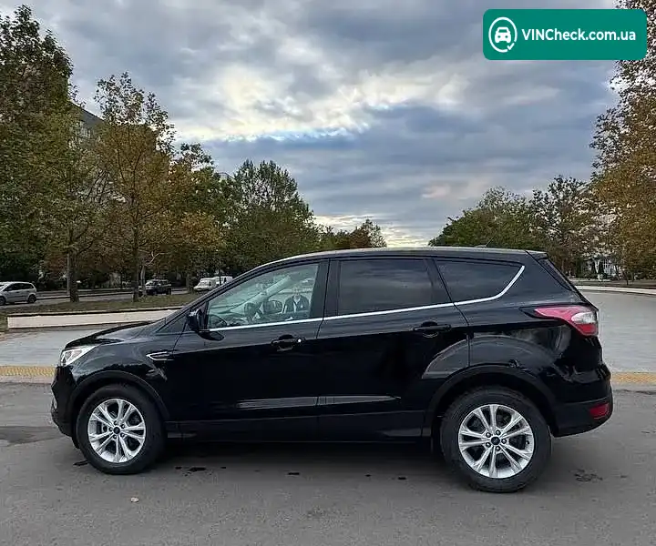 Ford Escape 2017, фото з оголошення 2 з 15, VIN 1FMCU0GD9HUD49250