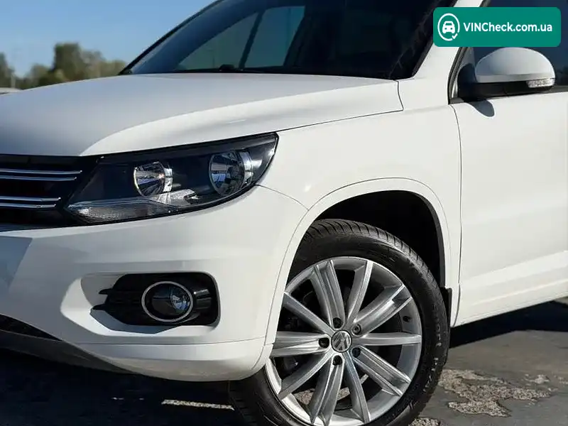 Volkswagen Tiguan 2016, фото з оголошення 2 з 20, VIN WVGAV7AX2HW512566