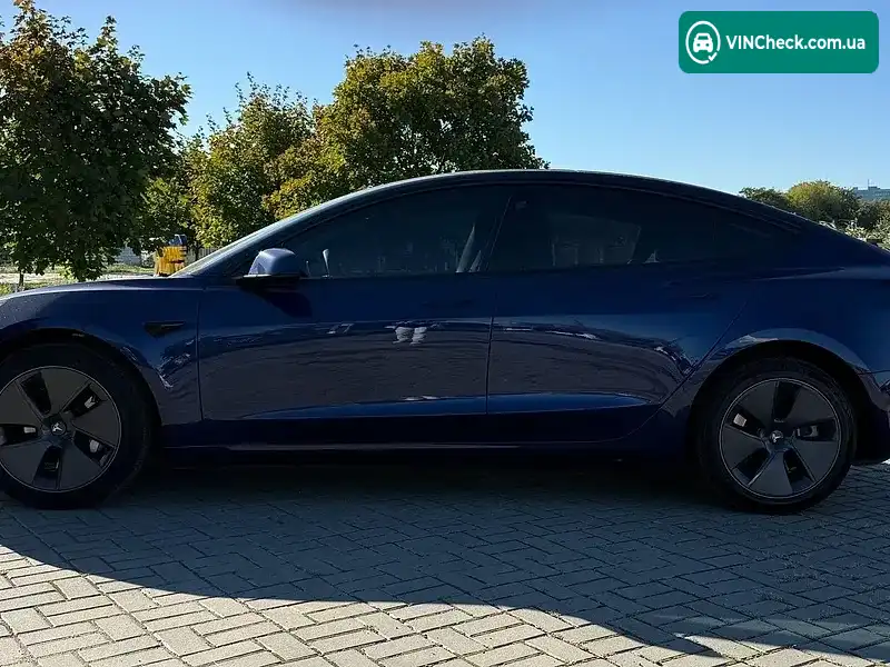 Tesla Model 3 2023, фото з оголошення 2 з 20, VIN 5YJ3E1EA2PF660803