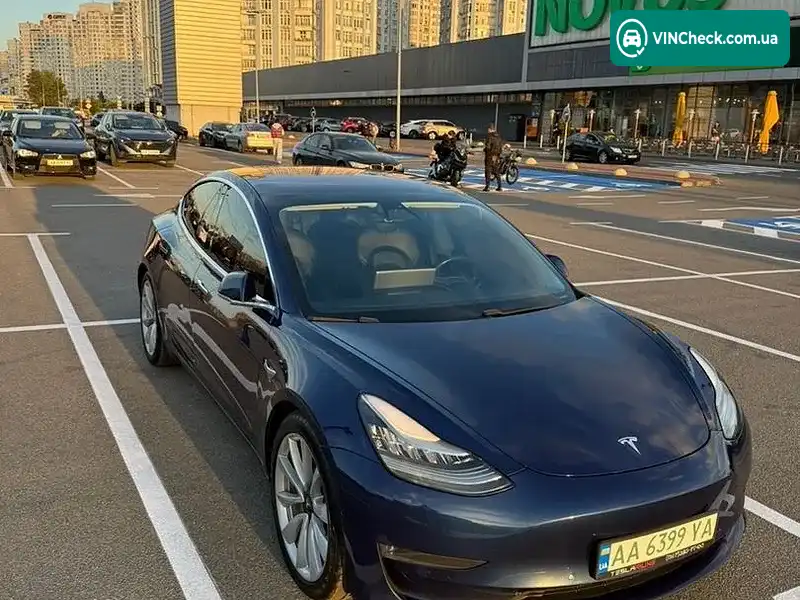 Tesla Model 3 2018, фото з оголошення 1 з 12, VIN 5YJ3E1EB5JF109510