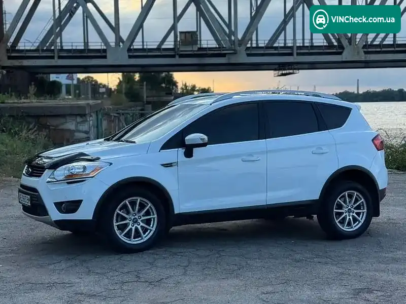 Ford Kuga 2011, фото з оголошення 2 з 17, VIN WF0RXXGCDRBJ24877